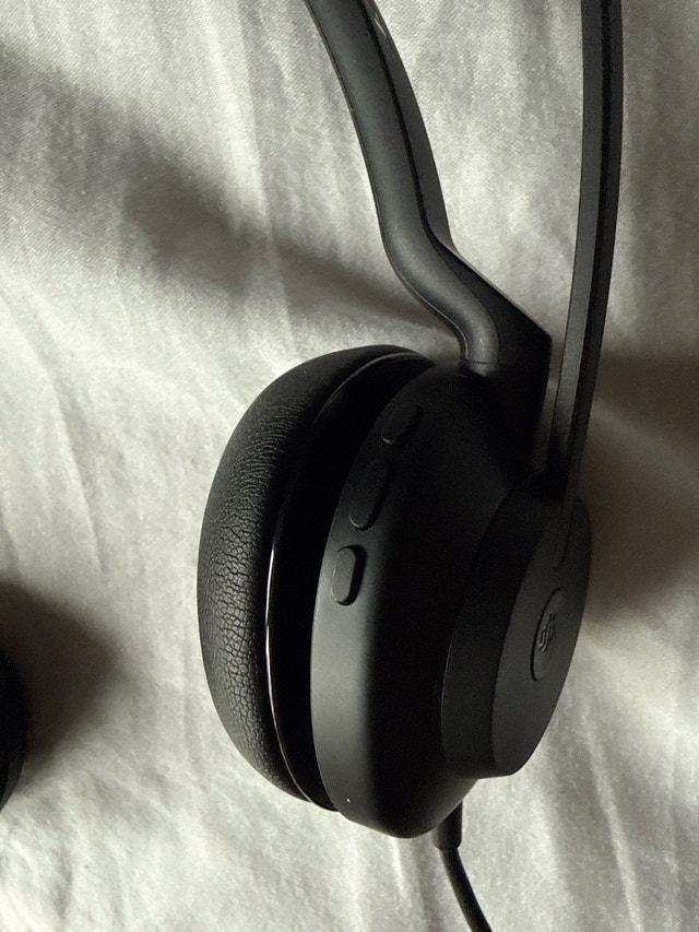 Jabra Evolve2 55 USB Headset - photo 4