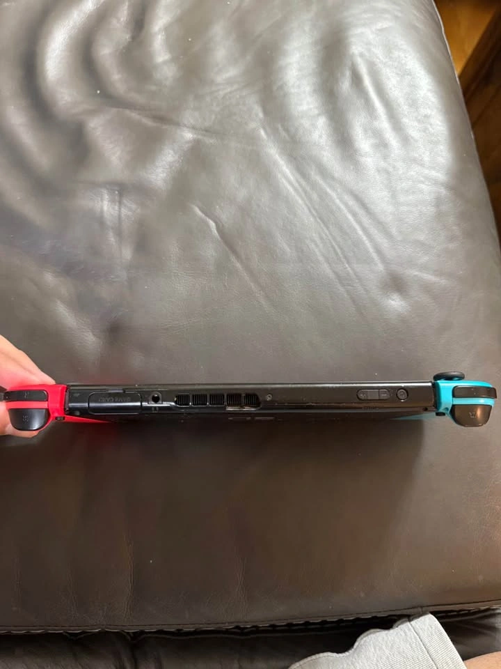 Nintendo Switch V1 - photo 3