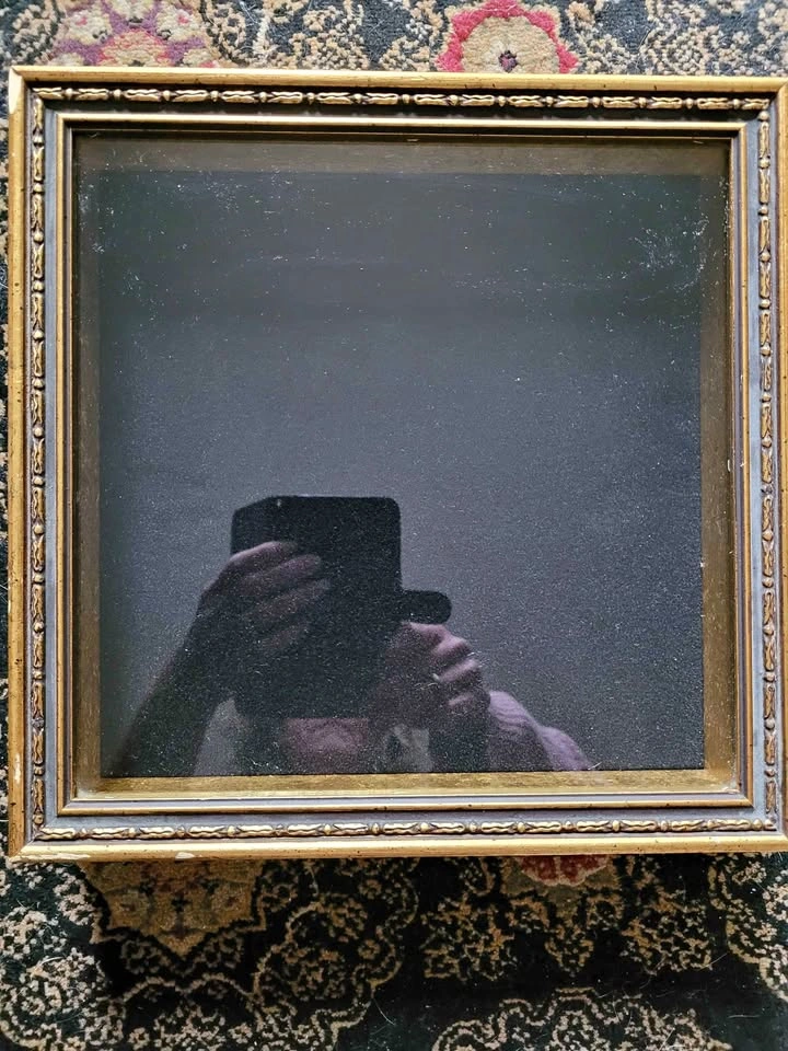 Shadow box