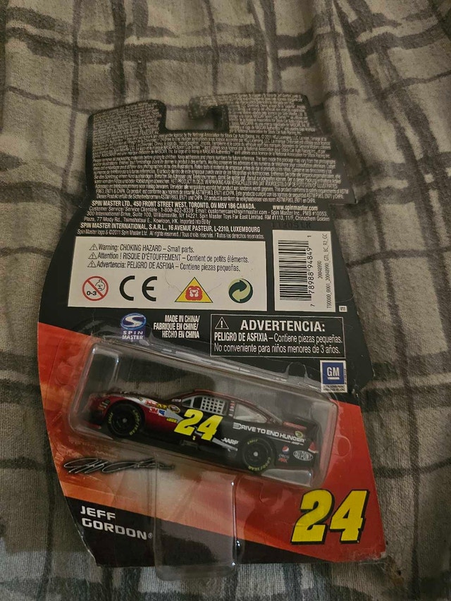 Jeff Gordon Nascar Authentics - photo 2