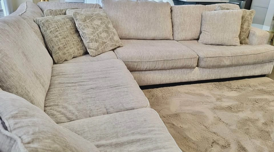 Large L-Shaped Sectional Sofa with Ottoman - Beige - photo 3