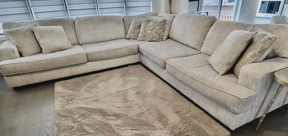 Large L-Shaped Sectional Sofa with Ottoman - Beige - photo 4