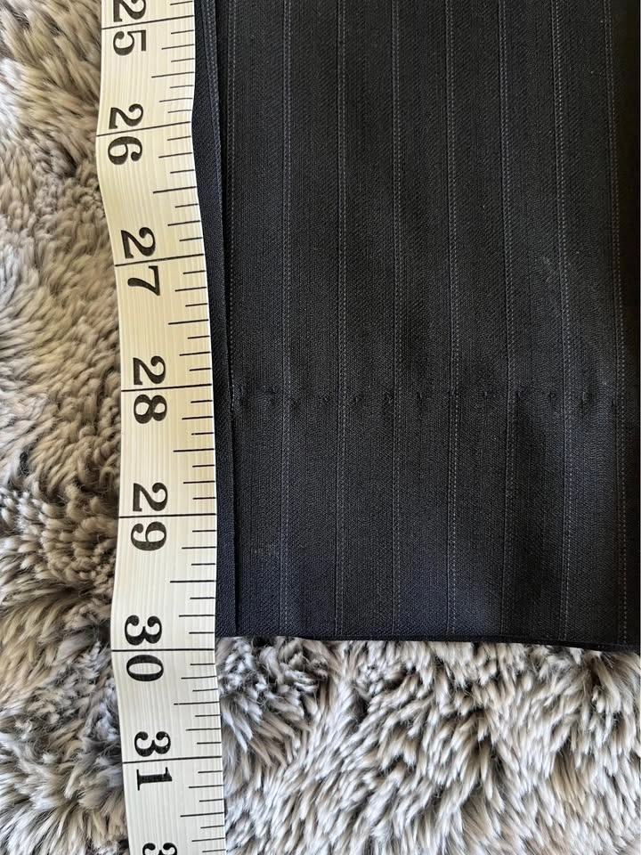 Men’s wool navy designer pinstripe suit 46/38 - photo 5