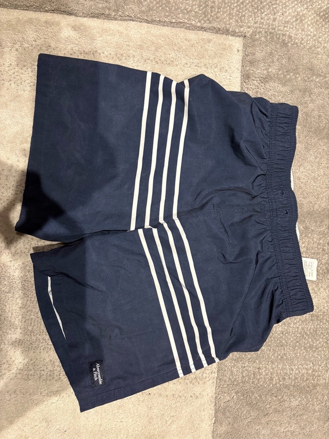Abercrombie kids 15/16 swim trunks