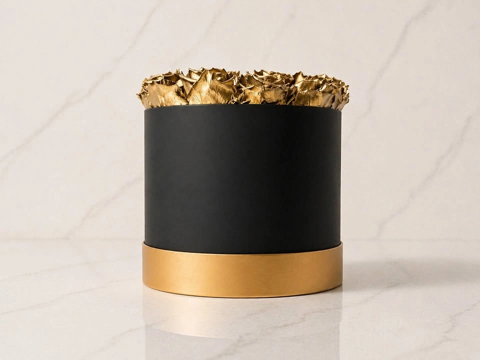 The Million Roses Large Preserved Rose Box – Gold Roses / Black - photo 3