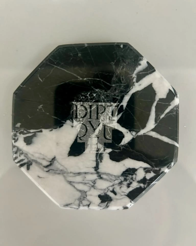 Diptyque Antique Marble Candle Lid + Octagonal Stand - photo 5