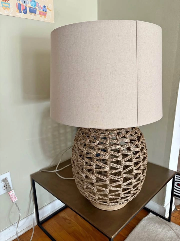 New Table Lamp | Lampe de Table