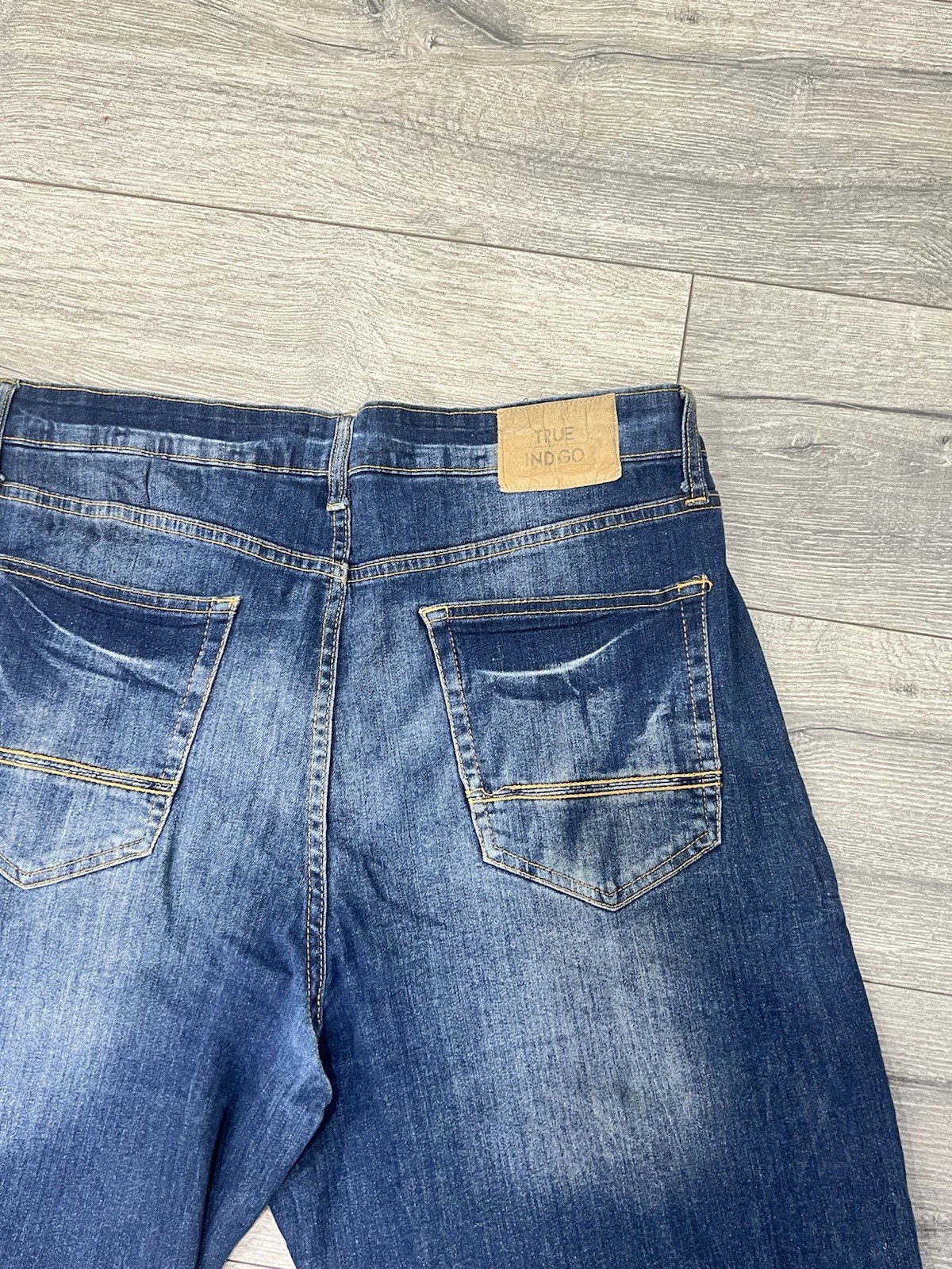 True Indigo Men's Blue Jeans Size 36 Straight Fit - photo 3