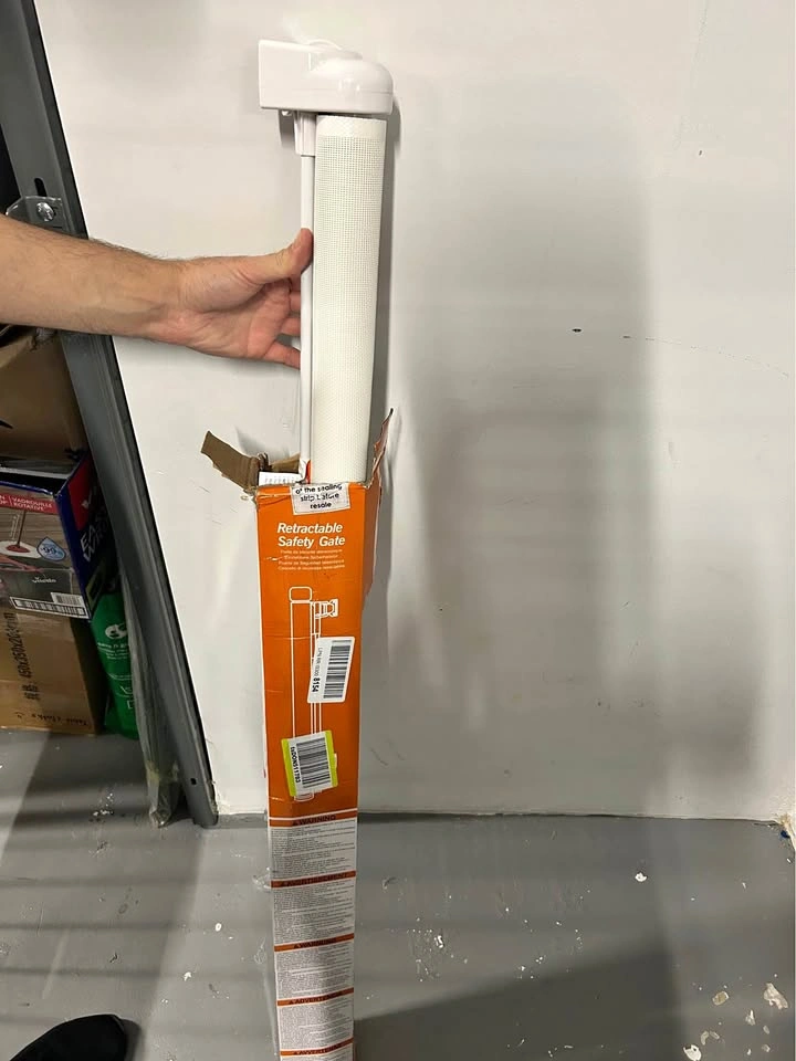 White Retractable Safety Gate 33 inches in height