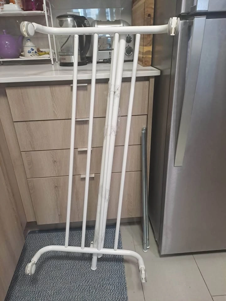 White Metal Baby Gate - photo 4