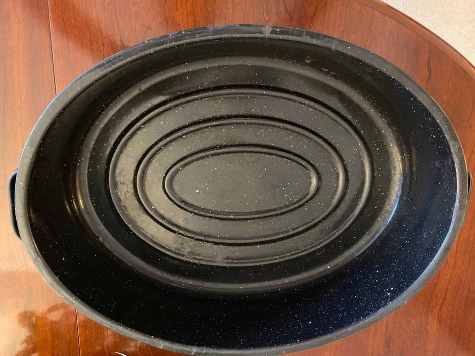 Solid Dutch Oven Style Roasting Pan - photo 2