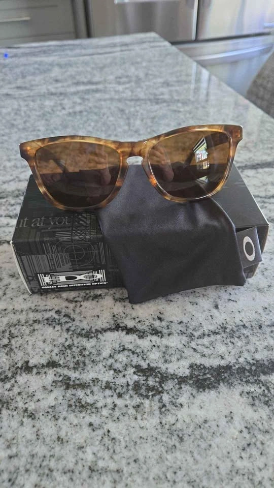 Oakley Frogskins LX Sunglasses