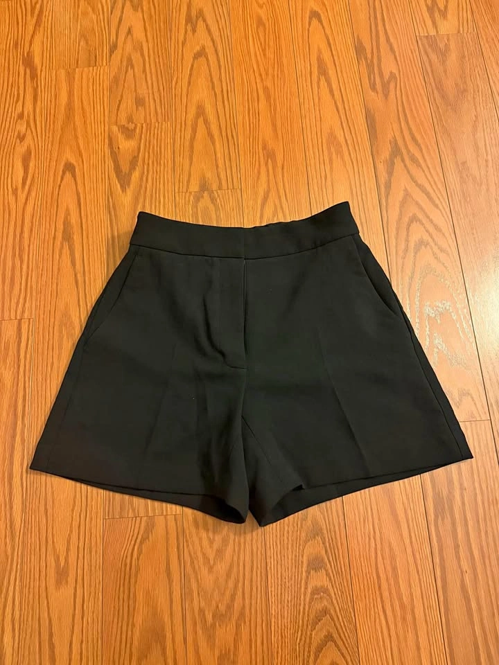 Wilfred Limitless Mid-Thigh Shorts