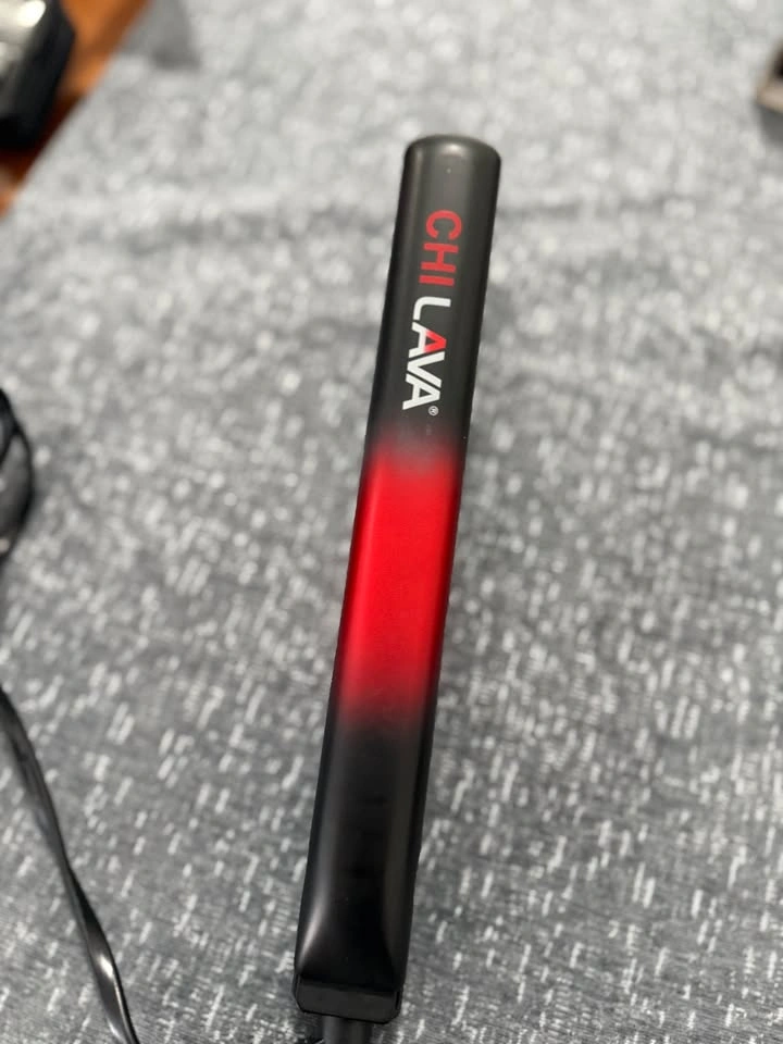 CHI LAVA Ceramic Flat Iron - photo 5