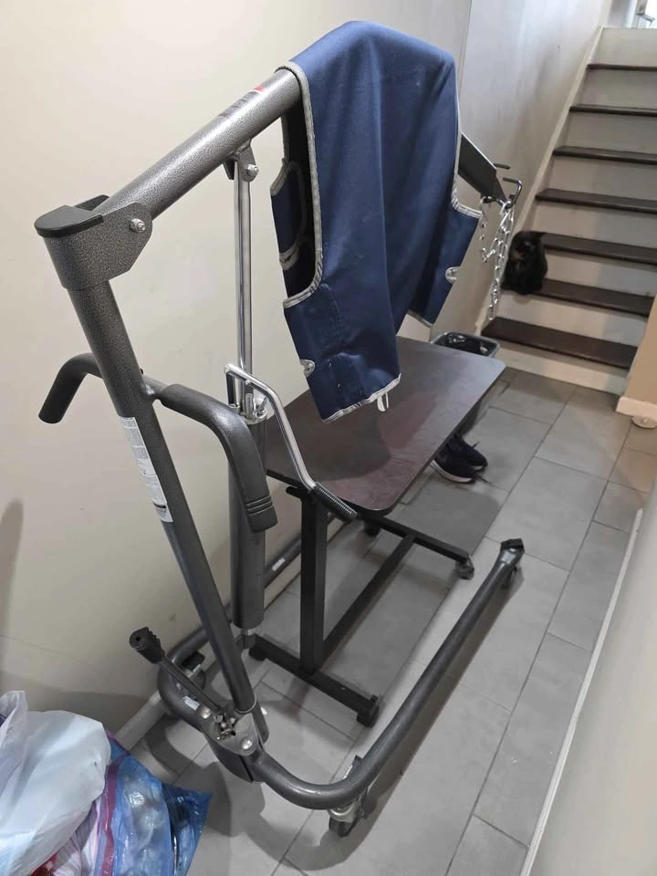 Hydraulic Transfer Lift for Reduced Mobility - photo 2