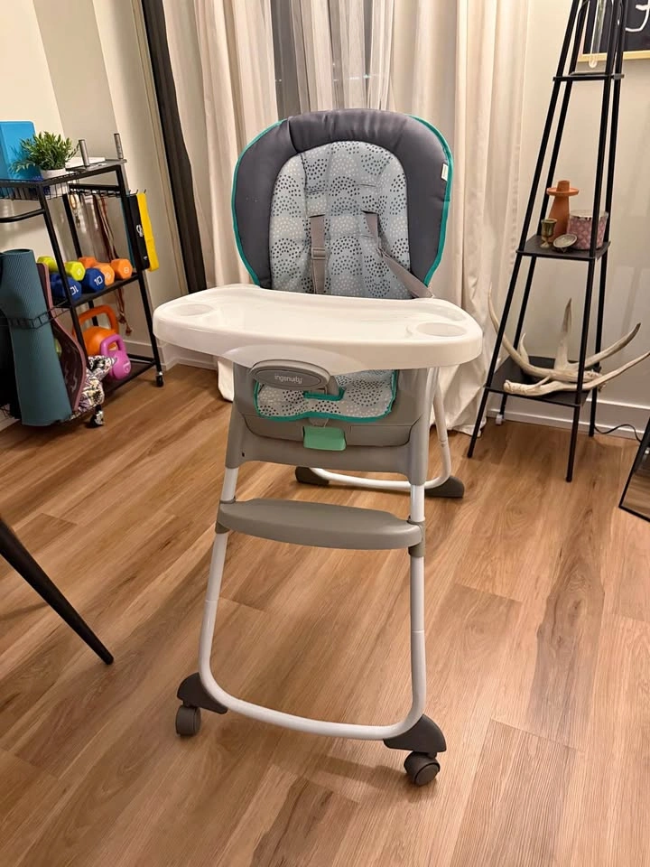 Baby High chair Ingenuity