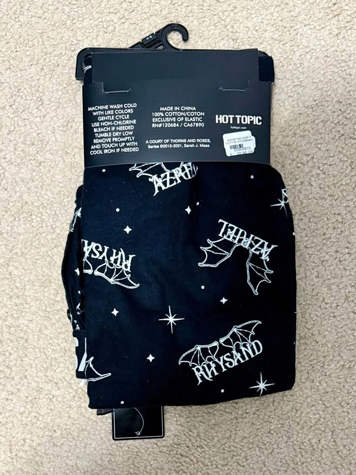 A Court of Thorns and Roses PJ Pants - Size M - photo 2