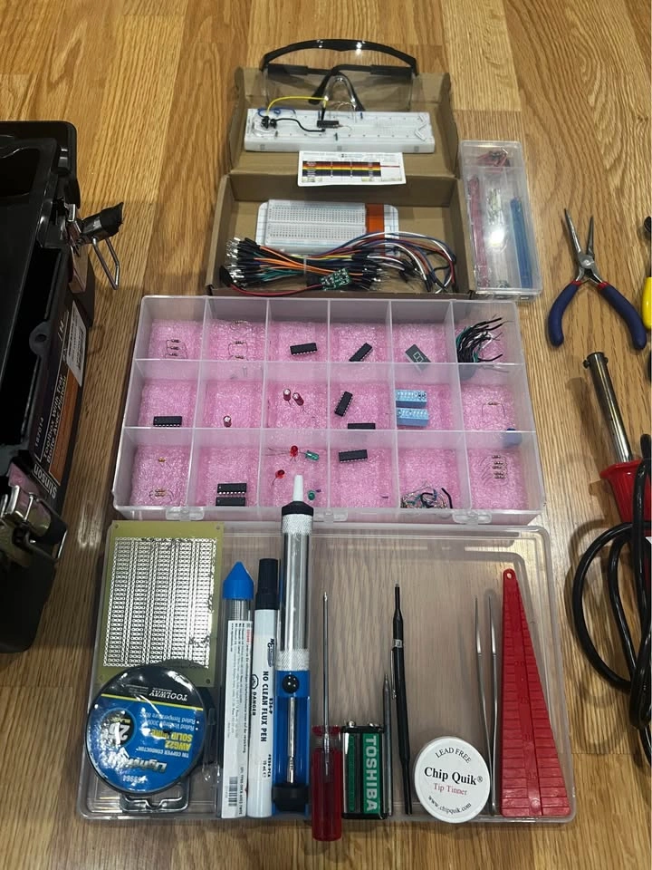 16'' Stinson Toolbox with Soldering & Electrical Tools - photo 5