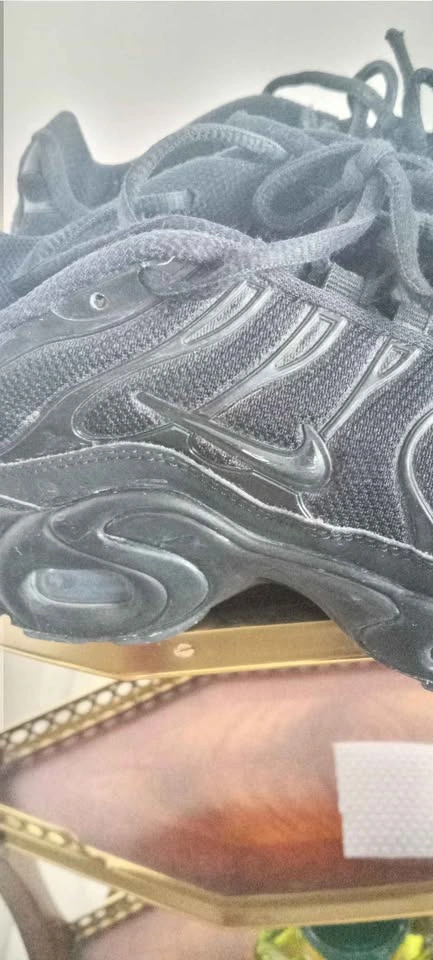 NIKE Air Max Plus Size 6Y - photo 4