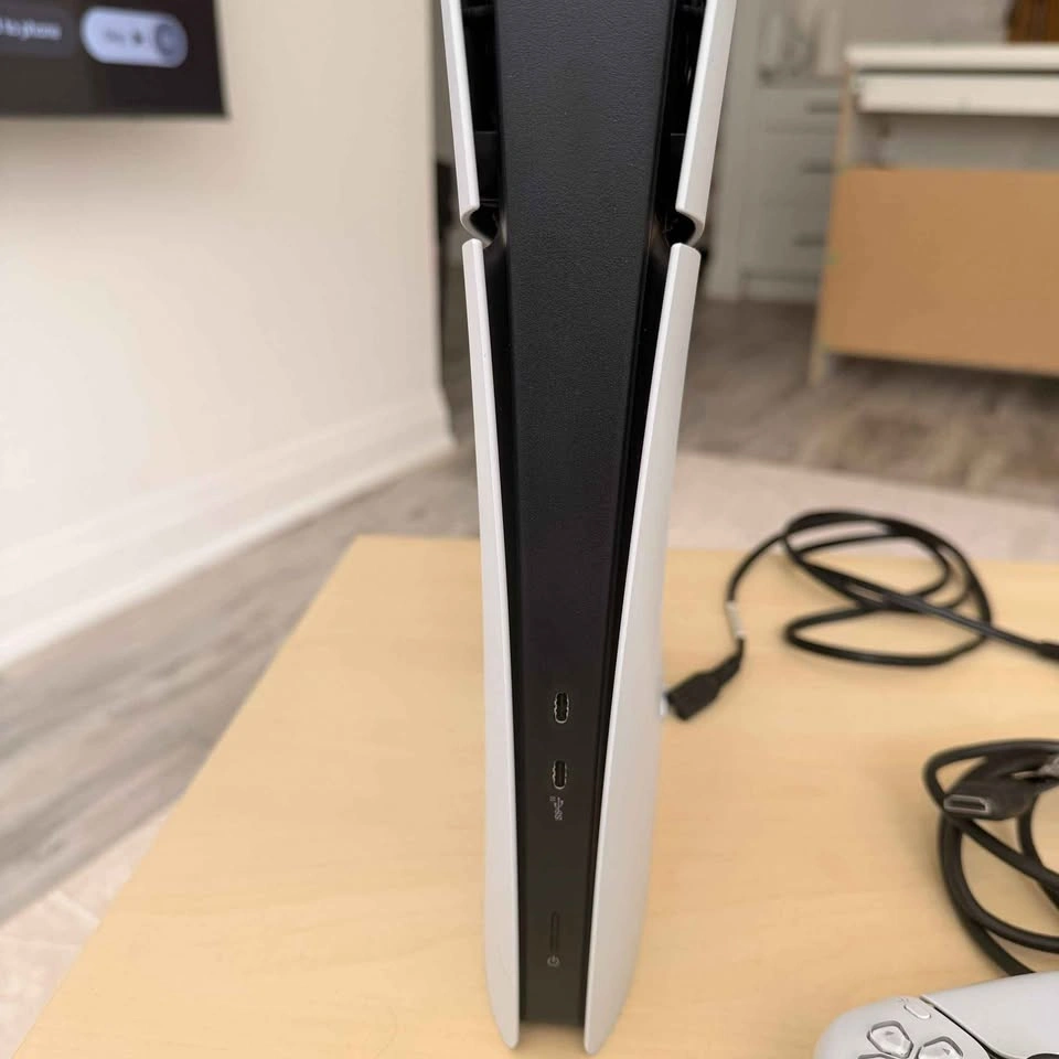 Ps5 Slim digital- LIKE NEW-Jan 26 - photo 5