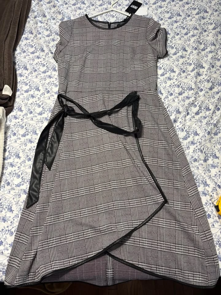 DKNY Plaid Midi Dress with Leather Belt - photo 4
