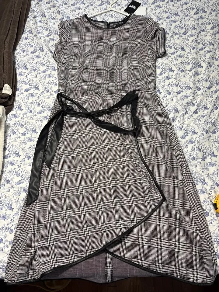 DKNY Plaid Midi Dress with Leather Belt - photo 4