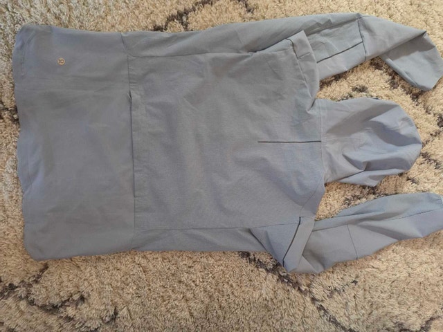 Lululemon Jacket - Size Medium - photo 2