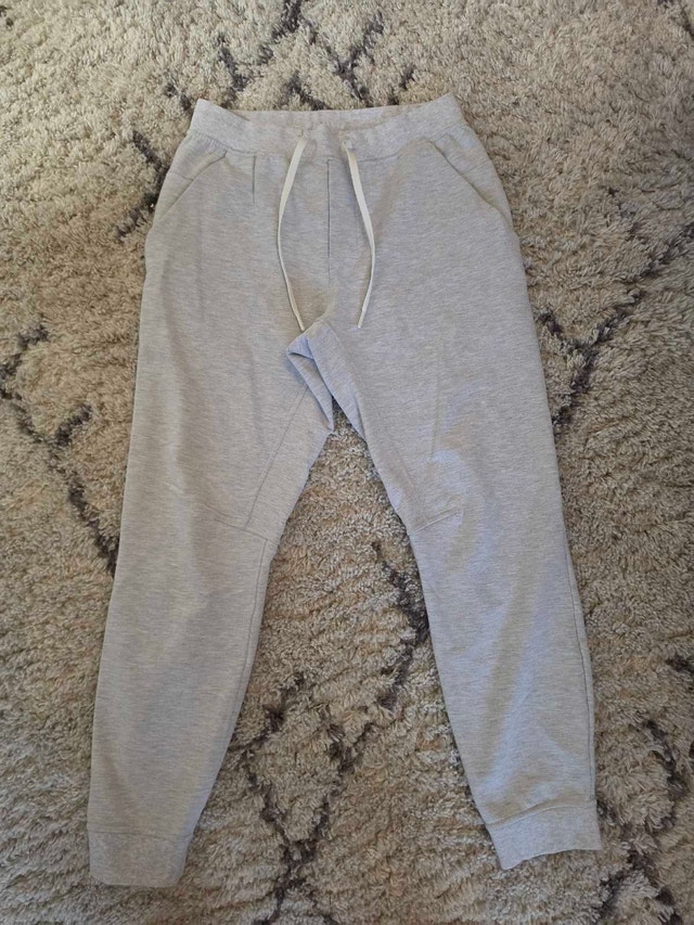 Lululemon Joggers - Women's Size Medium - Grey