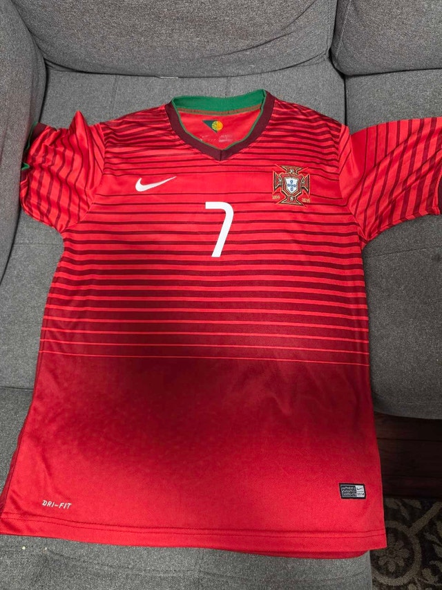 Nike Portugal Jersey - Cristiano Ronaldo #7 - Size L