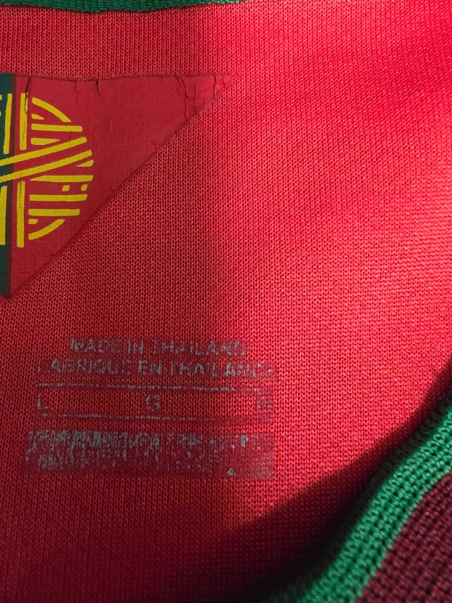 Nike Portugal Jersey - Cristiano Ronaldo #7 - Size L - photo 2