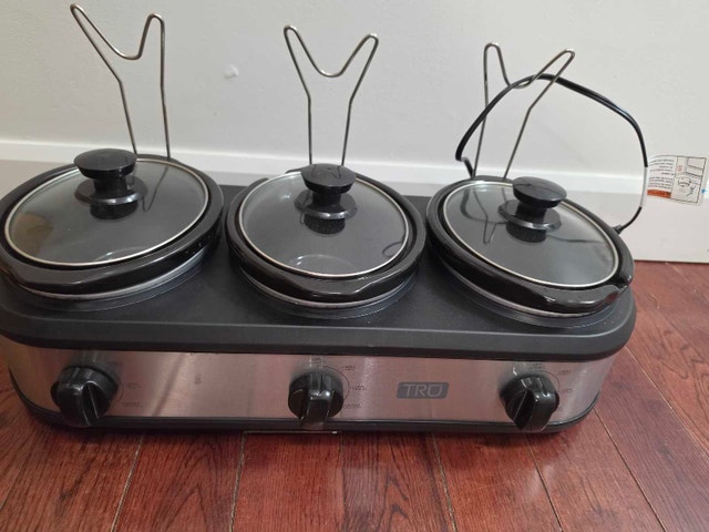 TRU Triple Slow Cooker
