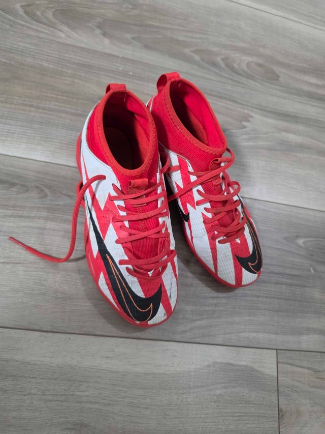 Nike Mercurial Indoor Soccer Shoes