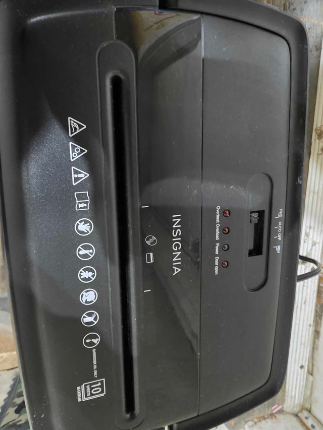 Insignia Shredder - photo 2