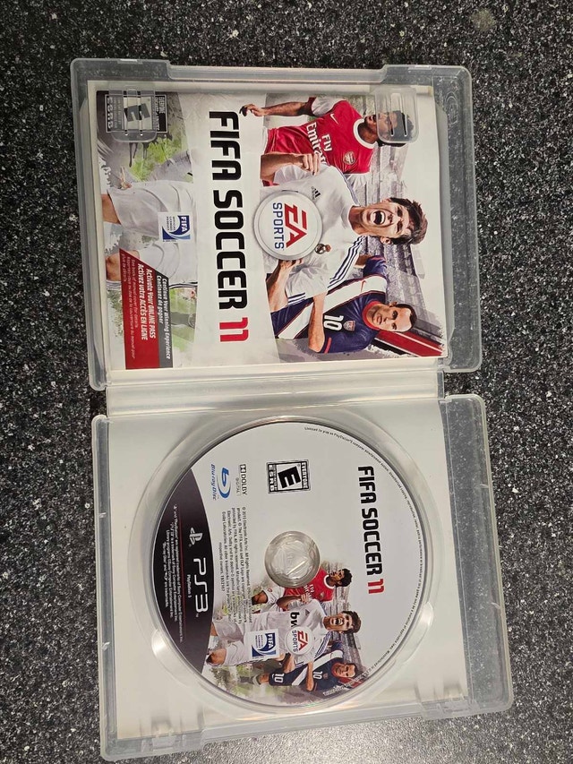 FIFA 11 PS3 - photo 2