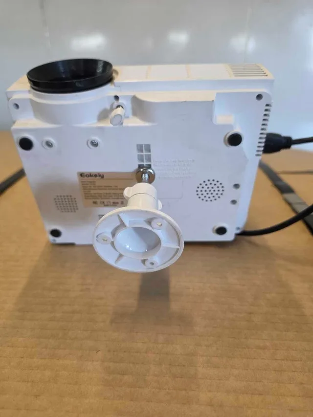 Eokeiy Mini Projector - photo 3