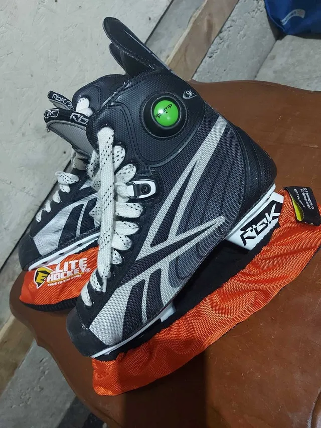 Reebok Hockey Skates - photo 2