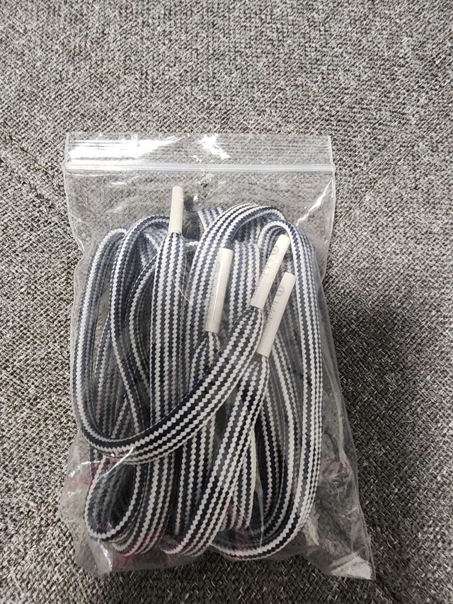Lululemon Shoelaces - photo 2