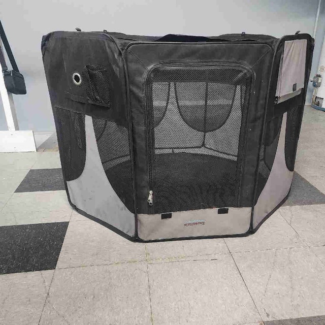 Pet Life Porta-Pet Playpen