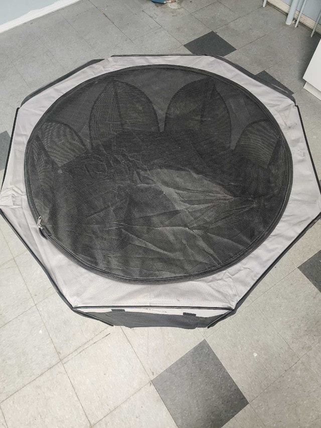 Pet Life Porta-Pet Playpen - photo 2