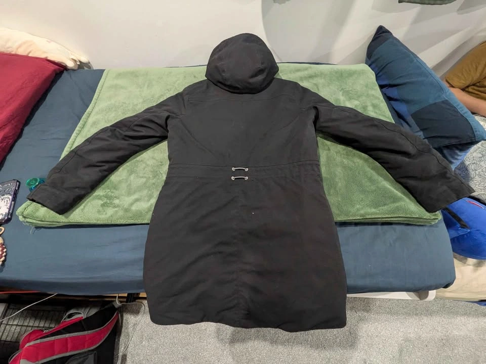 Women's Helly Hansen Winter Jacket - Size SM - photo 2