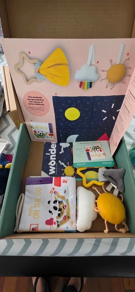 KiwiCo Panda Crate - Sense With Me + Travel With Me Playkits - photo 4