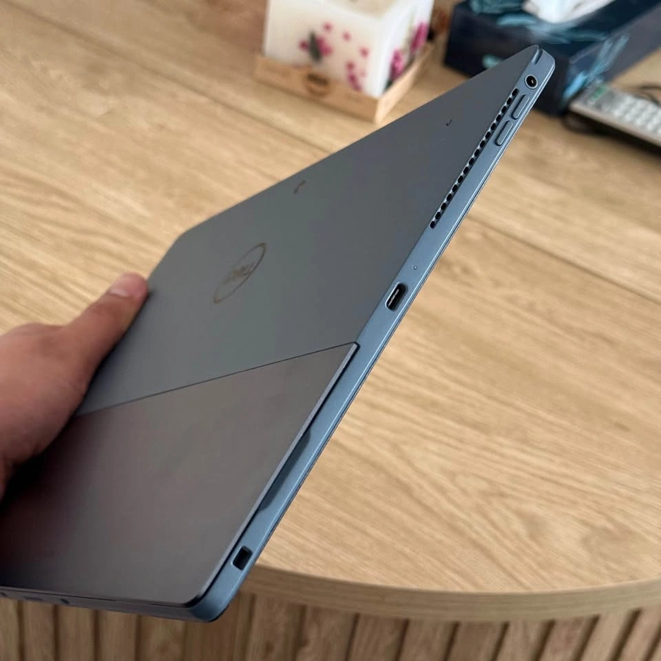 Dell Latitude 7350 Detachable - Intel Core Ultra 5 w/ AI NPU 8.8 - photo 3