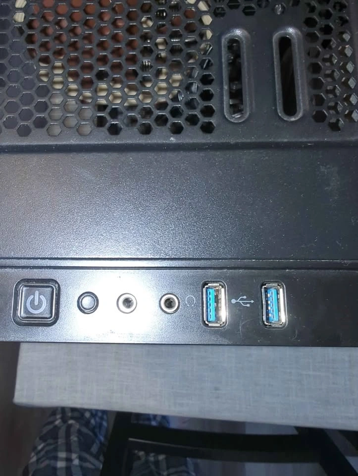 Gaming PC - RTX 3060 Ti, i5-10600k, 32 GB RAM, 2.25 TB Storage - photo 4
