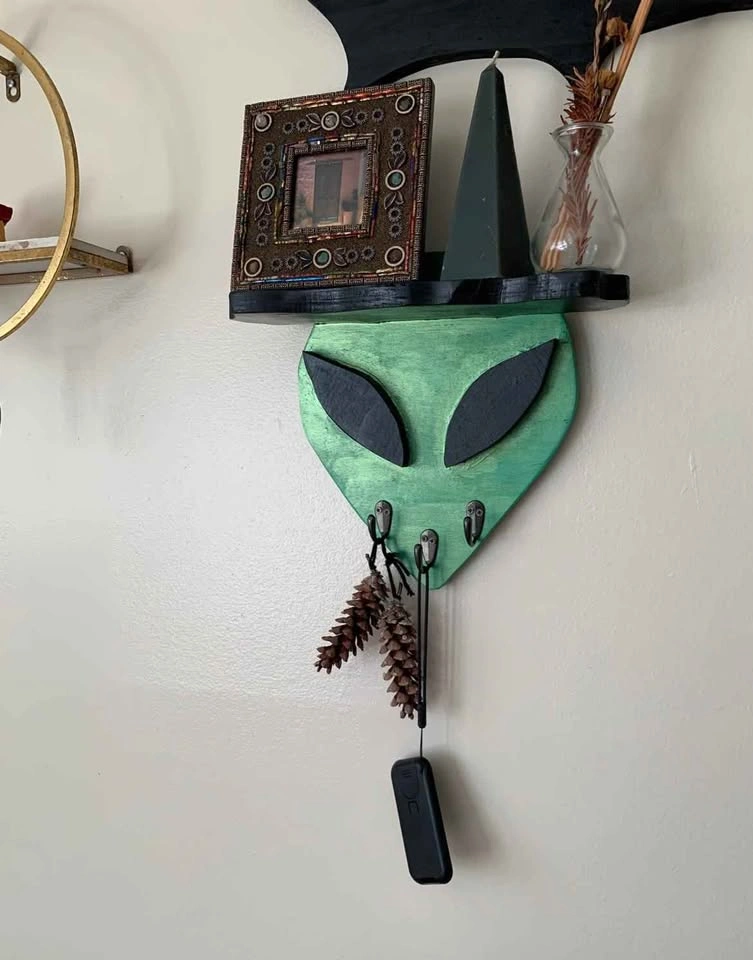 Custom Made Alien Key Holders - photo 3