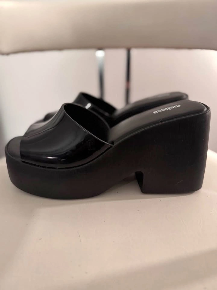 Melissa Posh Platform Sandals Size 8