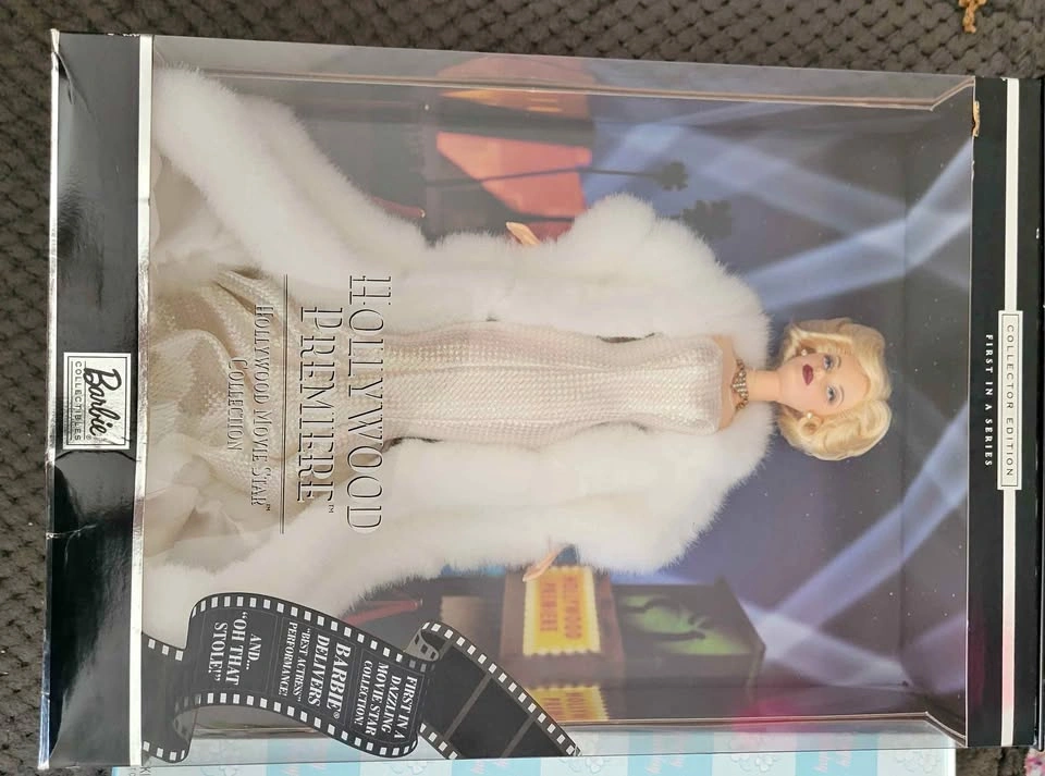 Collector Edition Hollywood Premiere Barbie 2000