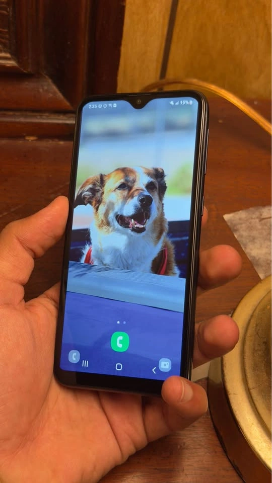 Samsung phone - photo 2