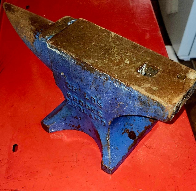 28 lb Anvil