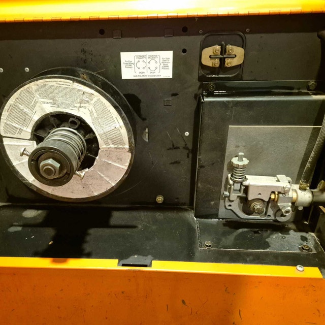 Acklands AK-MATIC 150 MIG Welder - 230V w/ Gun, Regulator - photo 5