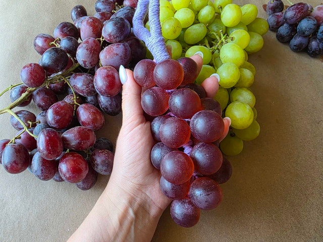 Grape-shaped soap